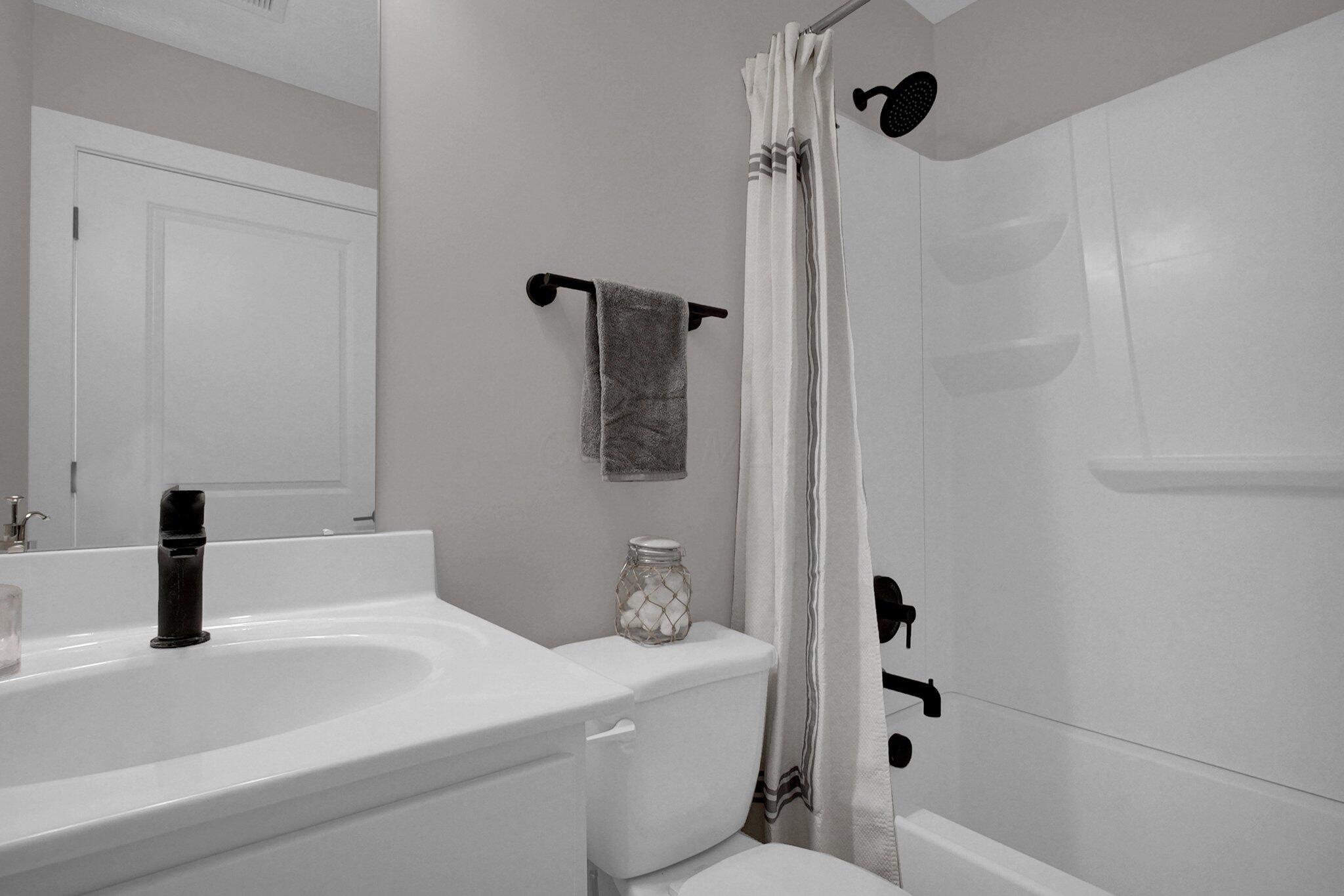110 Cumberland Meadows Circle, Hebron, Ohio image 22