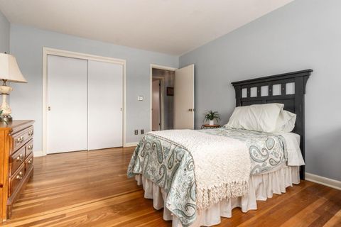 Tiny photo for 3959 Woodbridge Road, Columbus, OH 43220 (MLS # 225044842)