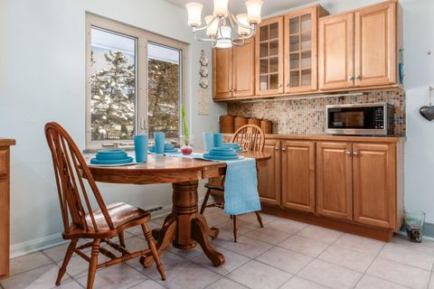 Tiny photo for 3959 Woodbridge Road, Columbus, OH 43220 (MLS # 225044842)