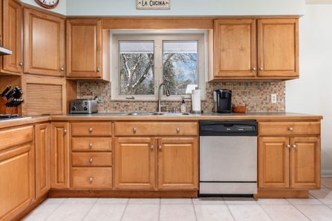 Tiny photo for 3959 Woodbridge Road, Columbus, OH 43220 (MLS # 225044842)