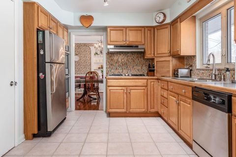 Tiny photo for 3959 Woodbridge Road, Columbus, OH 43220 (MLS # 225044842)