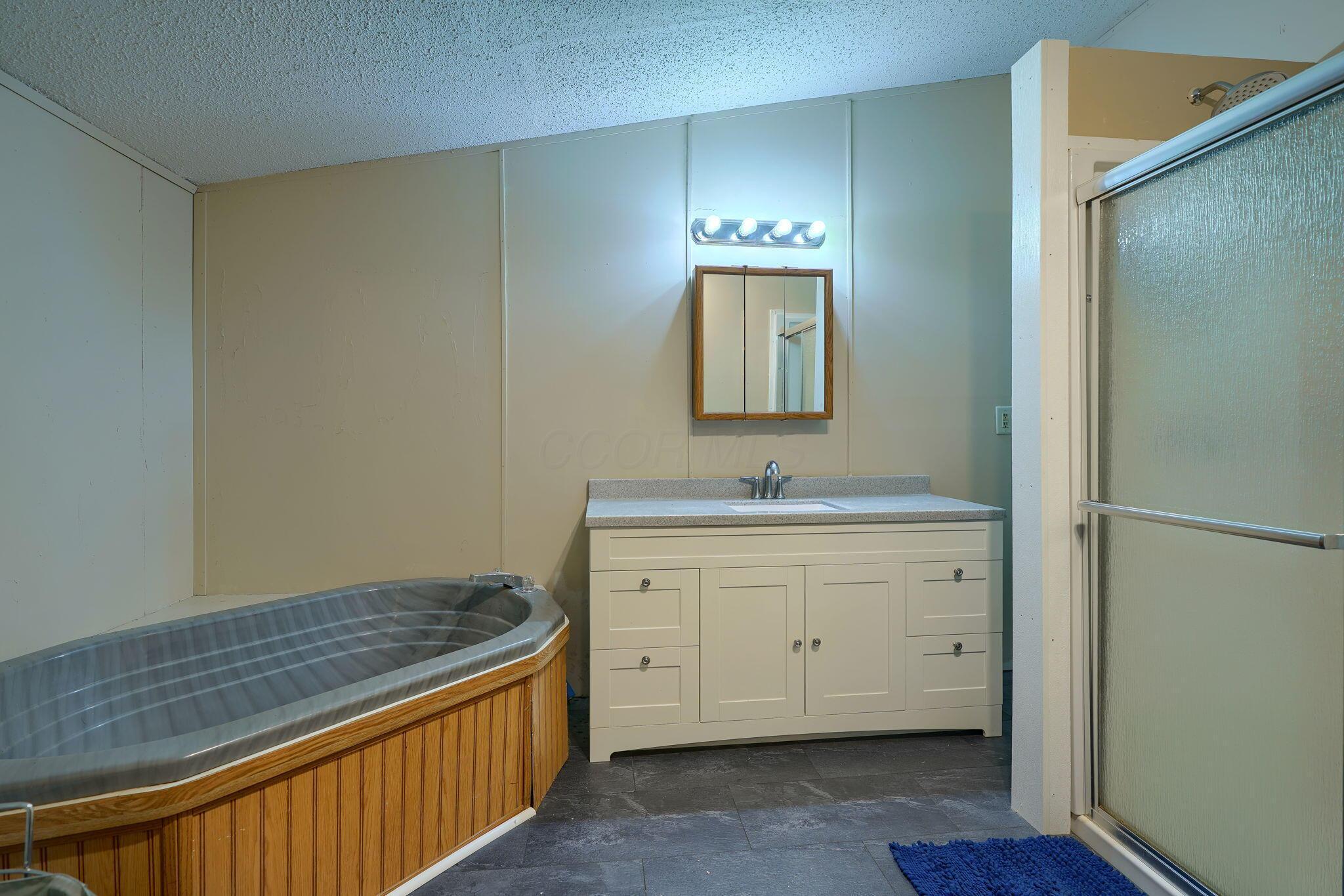 109 Bunker Hill Road, Wellston, Ohio image 35
