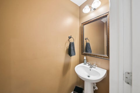 Tiny photo for 239 Cambridge Road, Delaware, OH 43015 (MLS # 226039355)