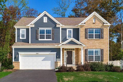 Photo of 8880 Glacier Pointe Drive, Plain City, OH 43064 (MLS # 225039183)