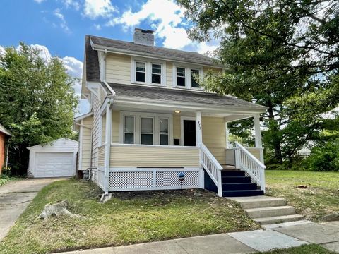 Photo of 1473 Arlington Avenue, Columbus, OH 43211 (MLS # 226000354)