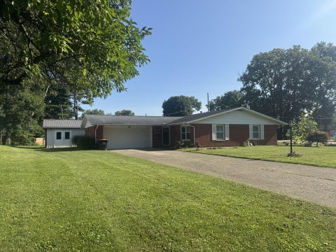 Homes For Sale - 378 Meadowbrook Drive<br/> Newark, OH 43055