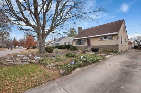 Tiny photo for 2753 Eastminster Road, Columbus, OH 43209 (MLS # 225045960)