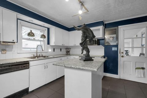 Tiny photo for 2753 Eastminster Road, Columbus, OH 43209 (MLS # 225045960)