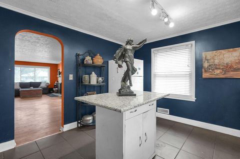 Tiny photo for 2753 Eastminster Road, Columbus, OH 43209 (MLS # 225045960)