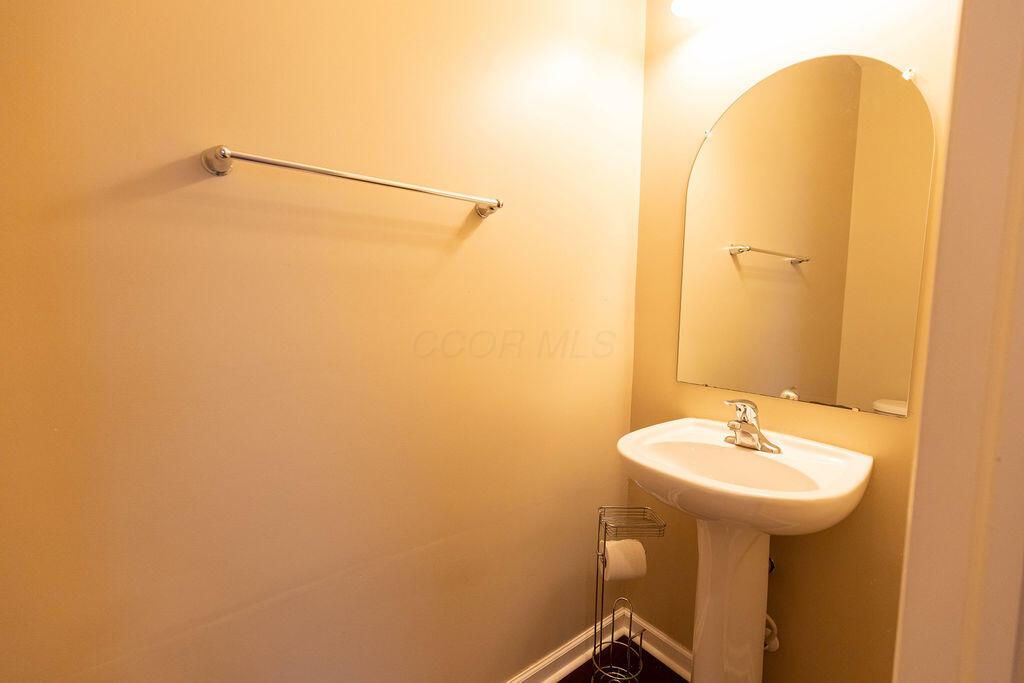 4567 Tremont Club Drive, Hilliard, Ohio image 8