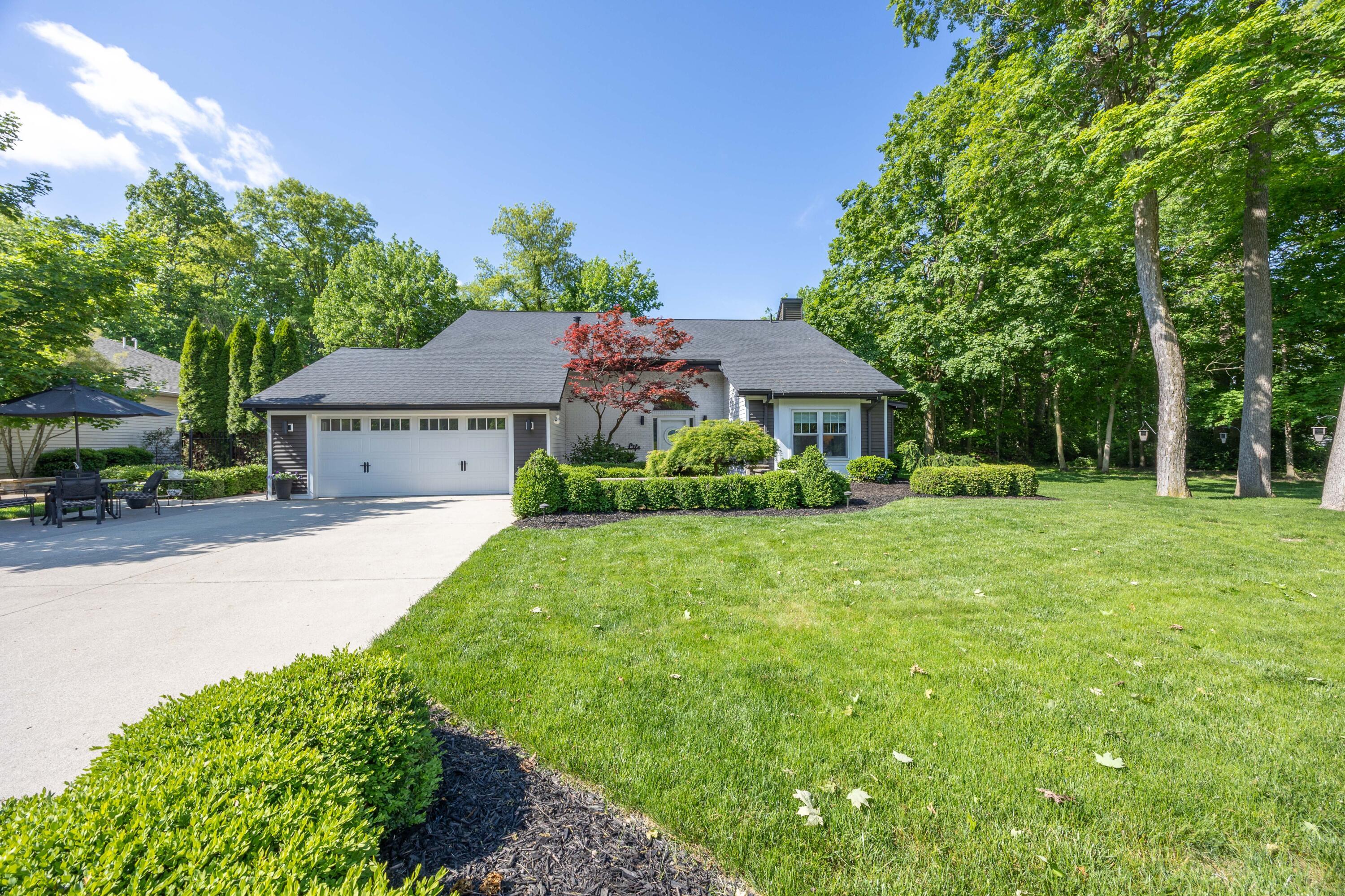 10466 Sioux Court, Huntsville, Ohio image 4
