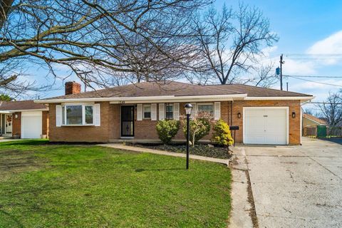 Photo of 1340 Bronwyn Avenue, Columbus, OH 43204 (MLS # 226009255)