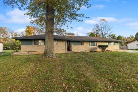 Photo of 3100 Willow Springs Drive, Columbus, OH 43219 (MLS # 226040704)