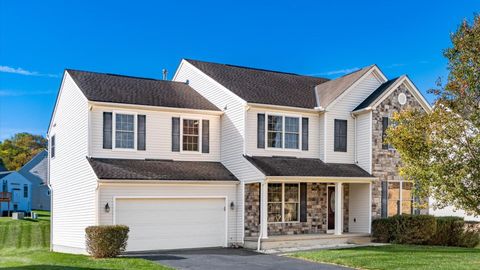 Photo of 2617 Arbor Park, Newark, OH 43055 (MLS # 225039172)
