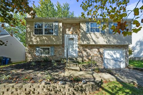 Photo of 3133 Earlington Lane, Reynoldsburg, OH 43068 (MLS # 225040864)