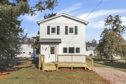 Homes For Sale - 870 Jones Avenue<br/> Newark, OH 43055