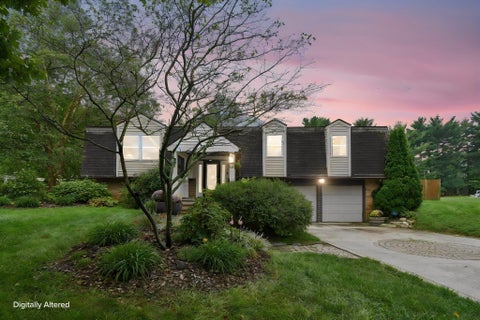 Photo of 9191 Carriage Lane, Pickerington, OH 43147 (MLS # 226034705)