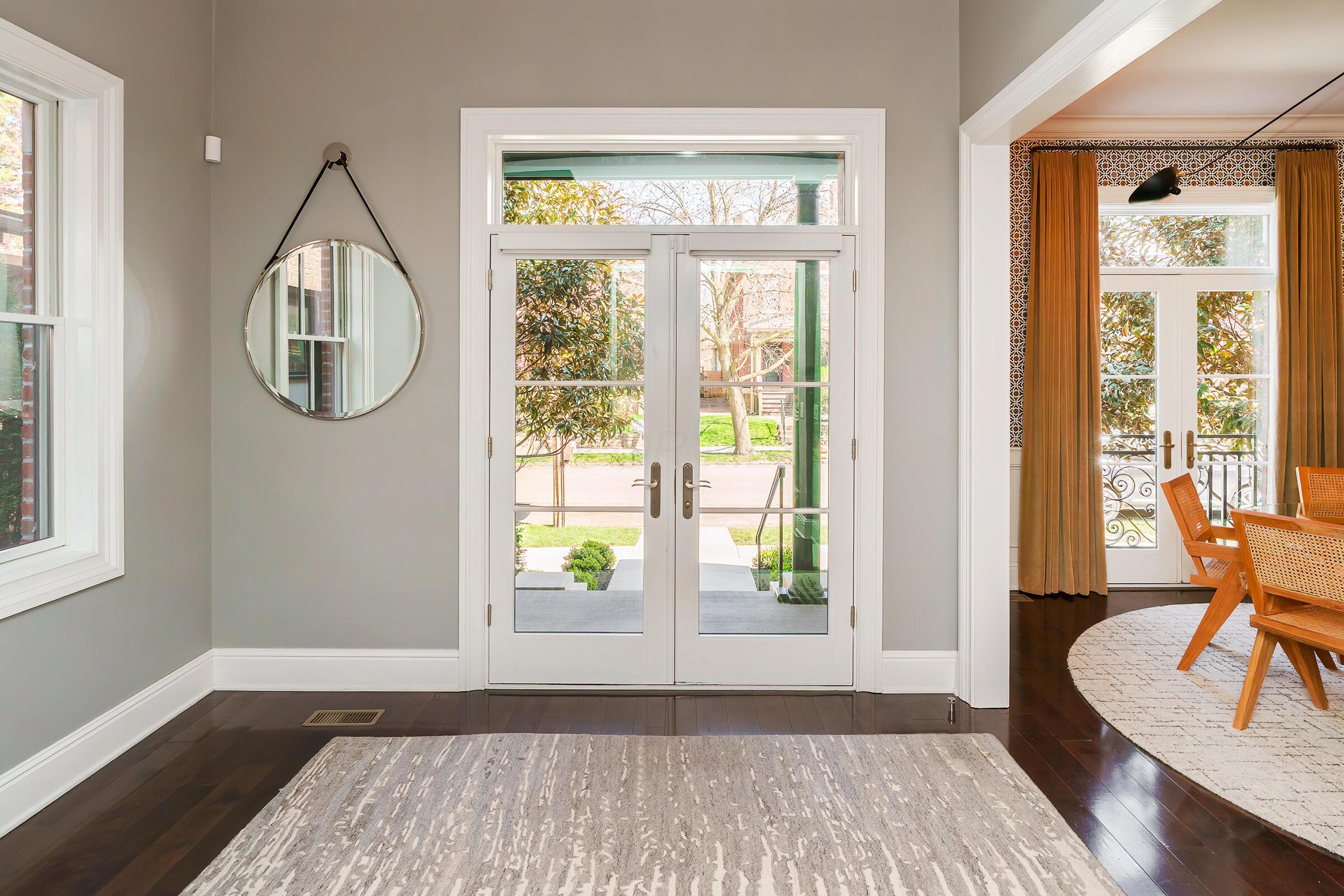 251 E Deshler Avenue, Columbus, Ohio image 3