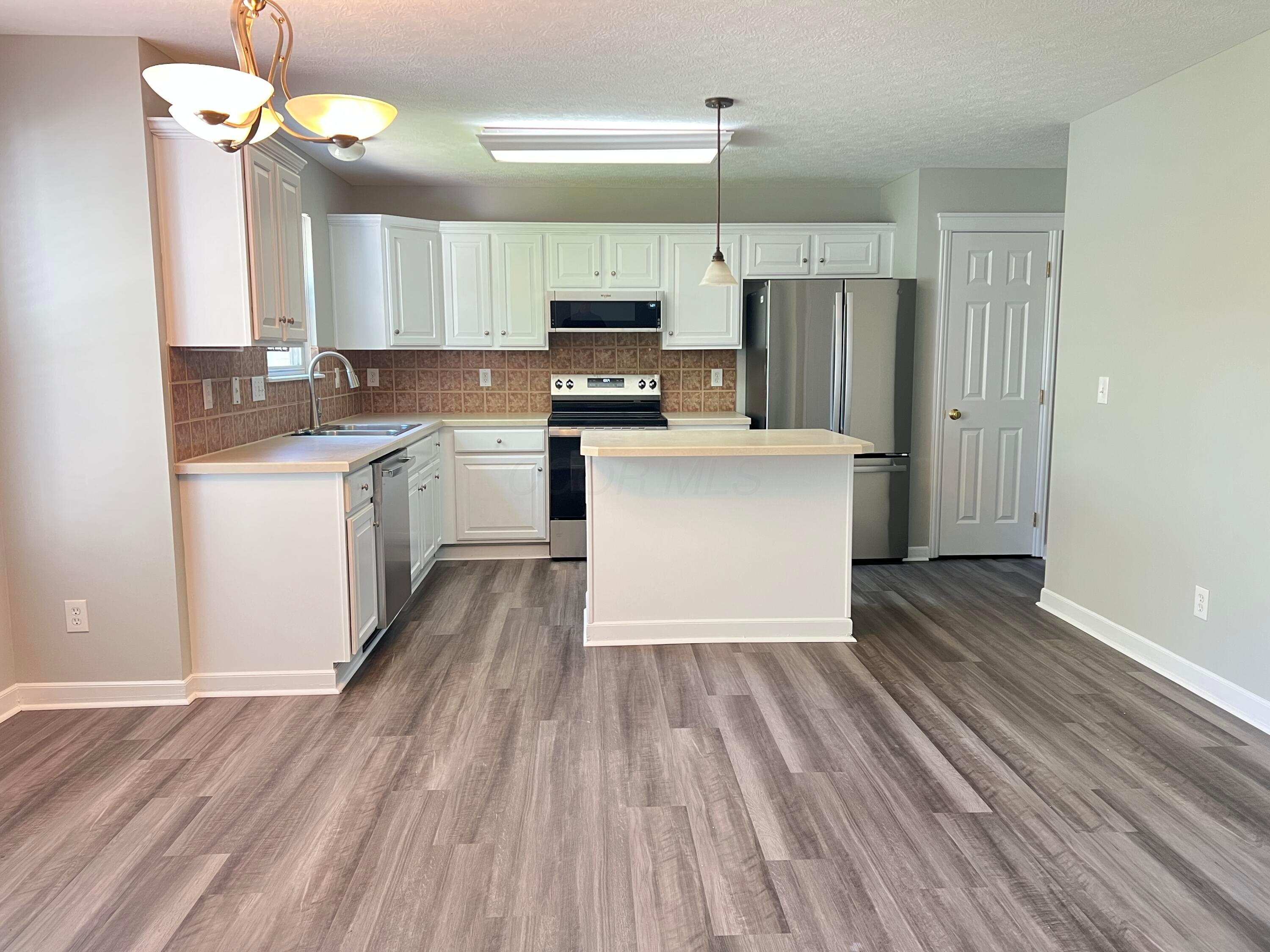 4238 Greensbury Drive, New Albany, Ohio image 6