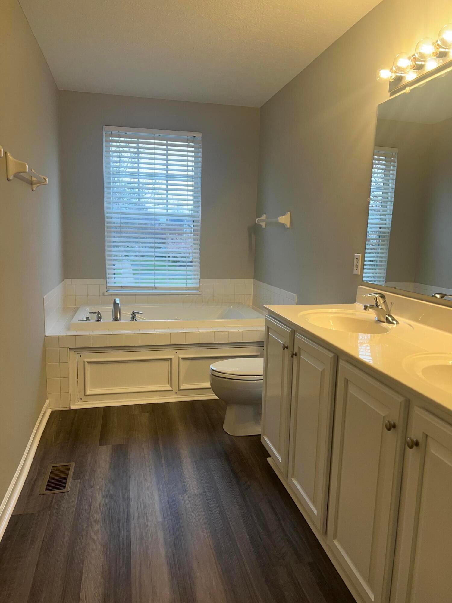 4238 Greensbury Drive, New Albany, Ohio image 14