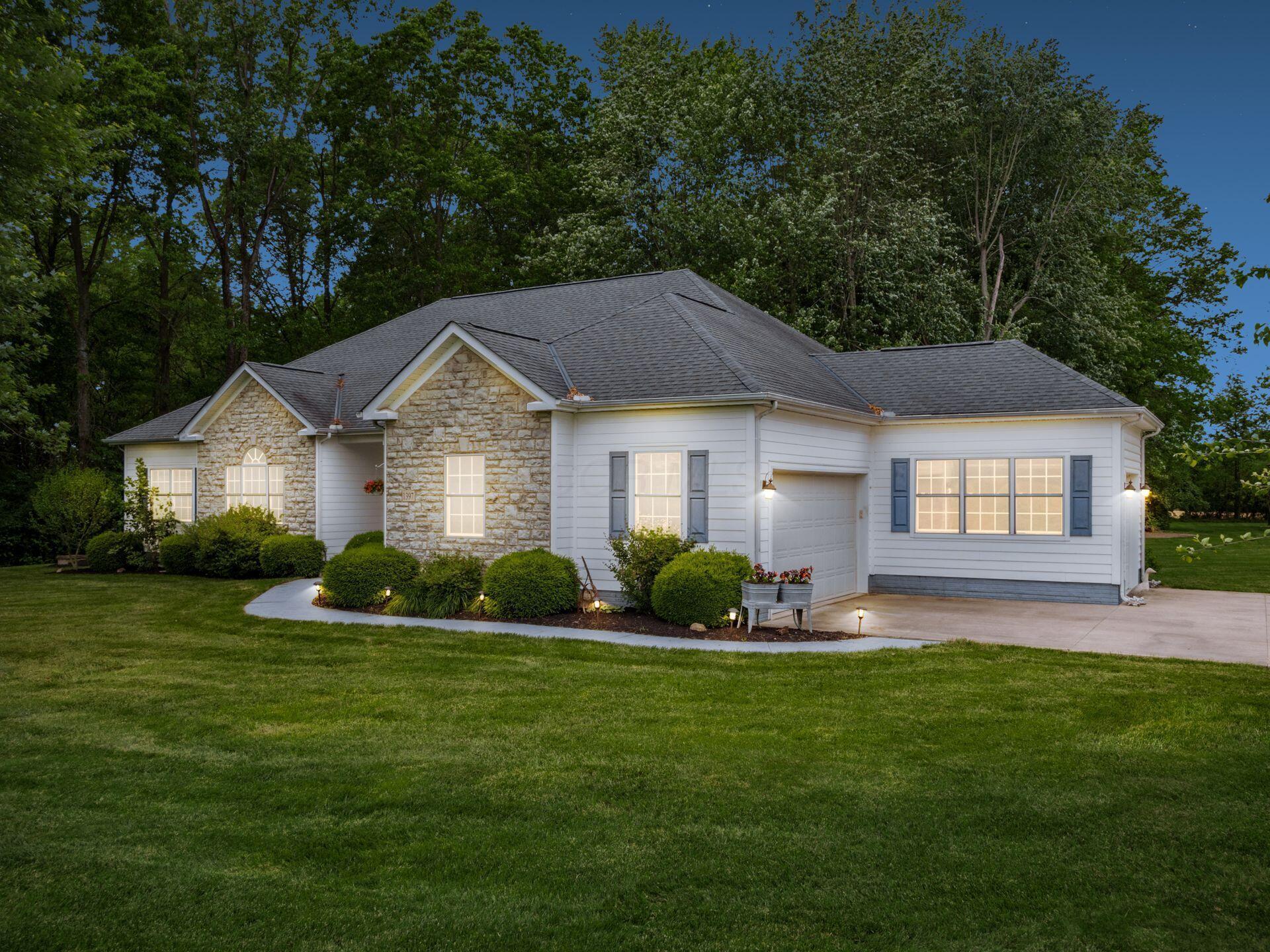 1397 Horseshoe Road, Delaware, Ohio image 2