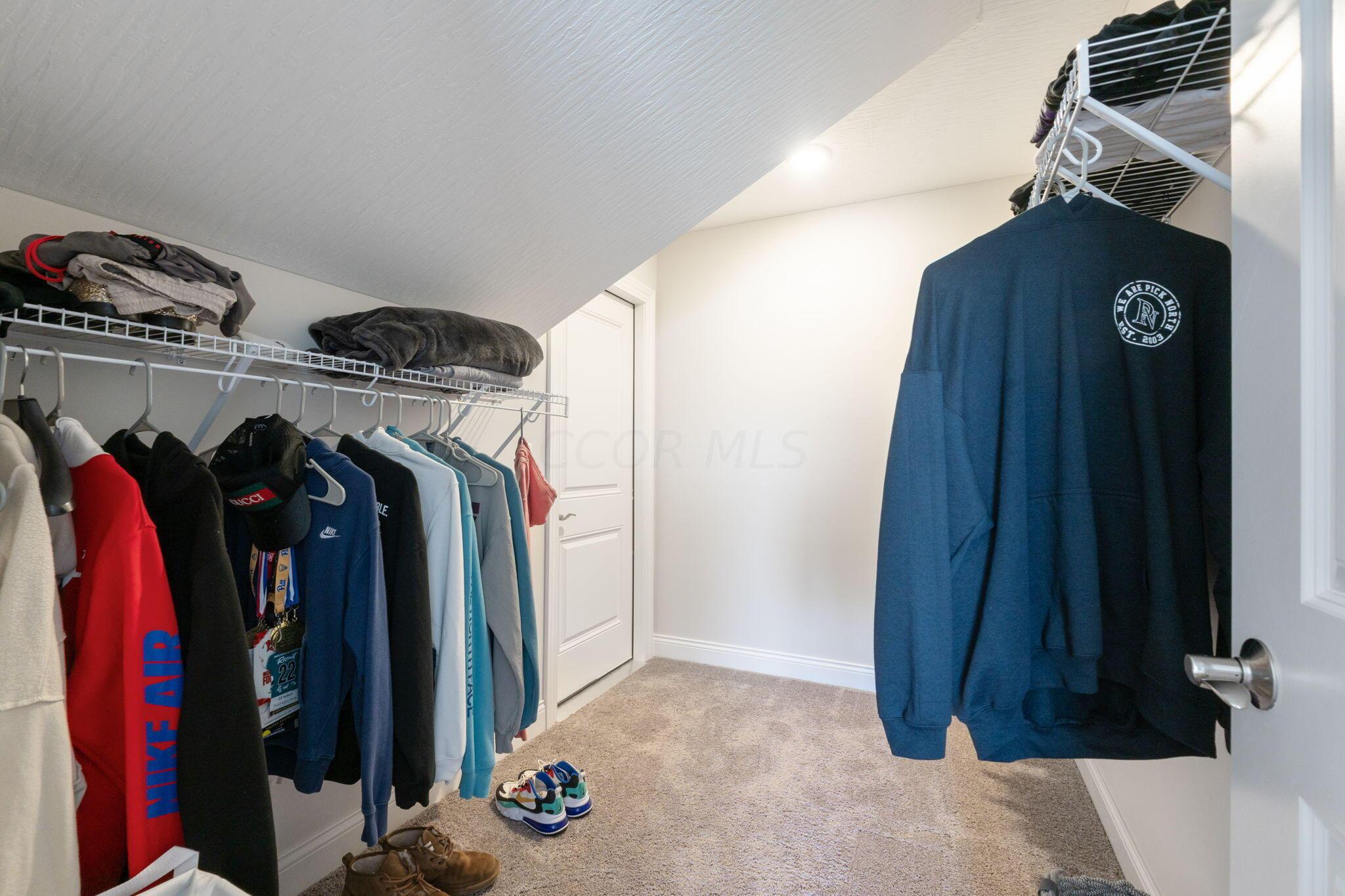7563 Enclave Way, Pickerington, Ohio image 37