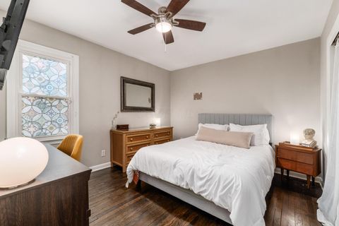 Tiny photo for 582 E Lincoln Avenue, Columbus, OH 43214 (MLS # 225044976)