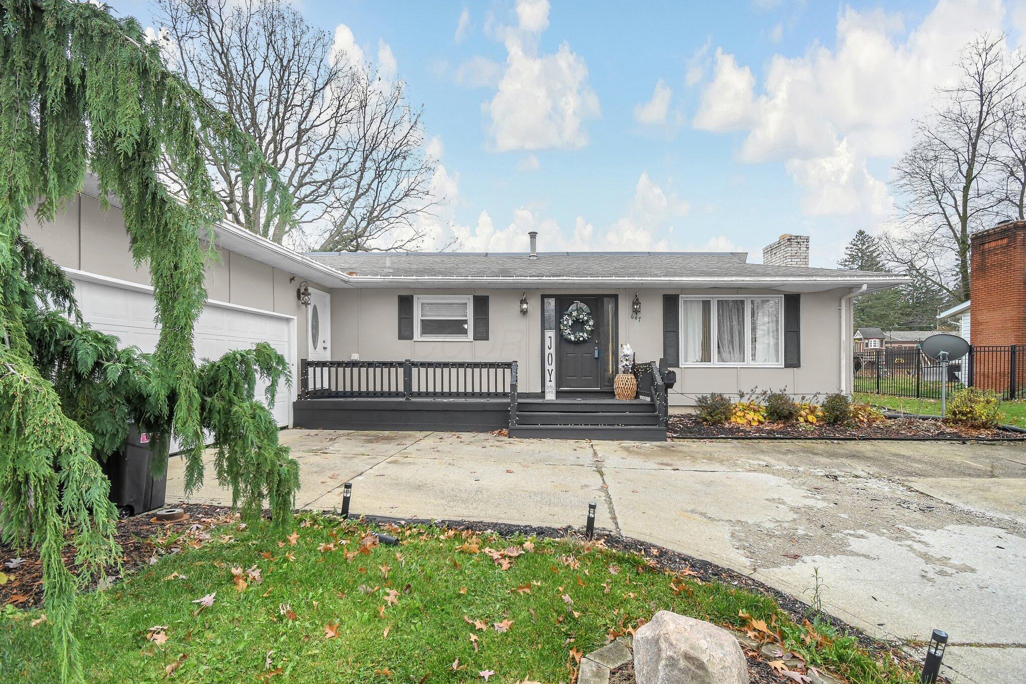 647 Dirlam Lane, Mansfield, Ohio image 2