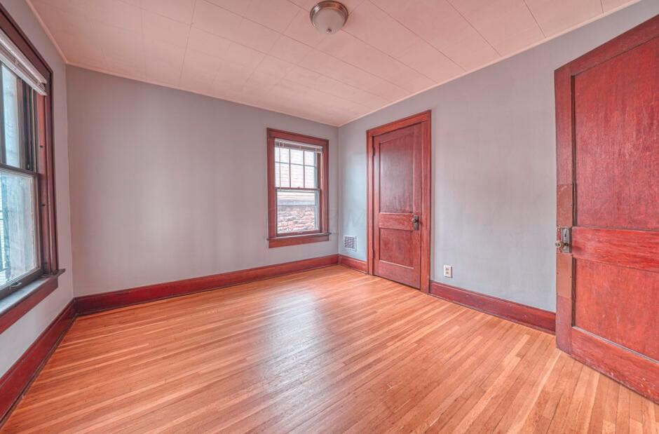 Columbus, Ohio 43222, United States, 2 Bedrooms Bedrooms, ,1 BathroomBathrooms,Residential,Active,105837