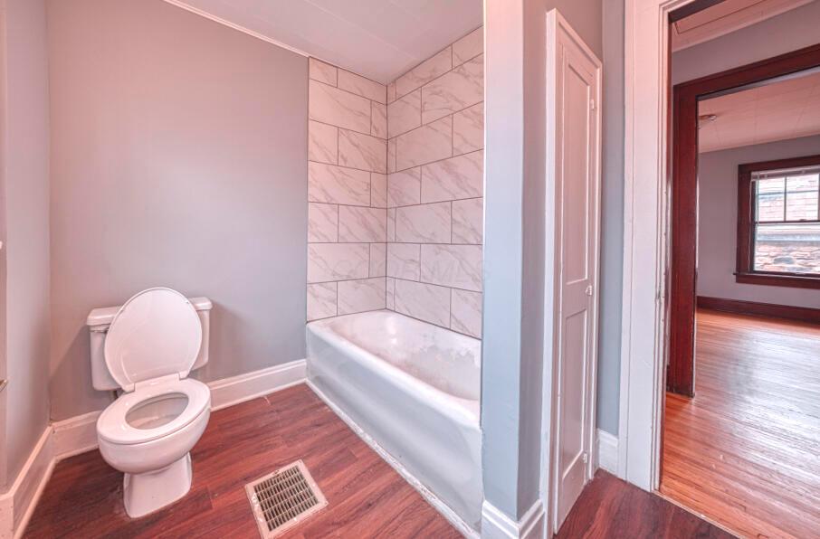 Columbus, Ohio 43222, United States, 2 Bedrooms Bedrooms, ,1 BathroomBathrooms,Residential,Active,105837
