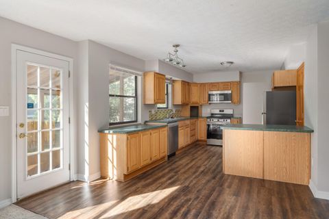 Tiny photo for 3955 Daffodil Drive, Columbus, OH 43230 (MLS # 225037625)