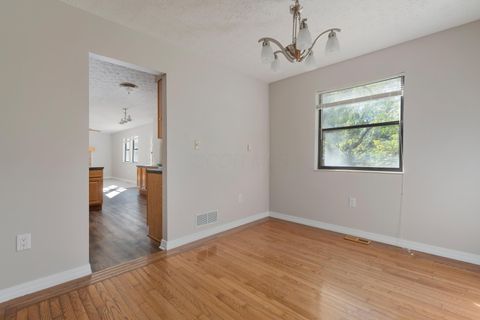 Tiny photo for 3955 Daffodil Drive, Columbus, OH 43230 (MLS # 225037625)