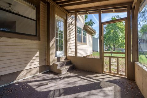 Tiny photo for 3955 Daffodil Drive, Columbus, OH 43230 (MLS # 225037625)