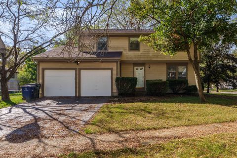 Tiny photo for 3955 Daffodil Drive, Columbus, OH 43230 (MLS # 225037625)