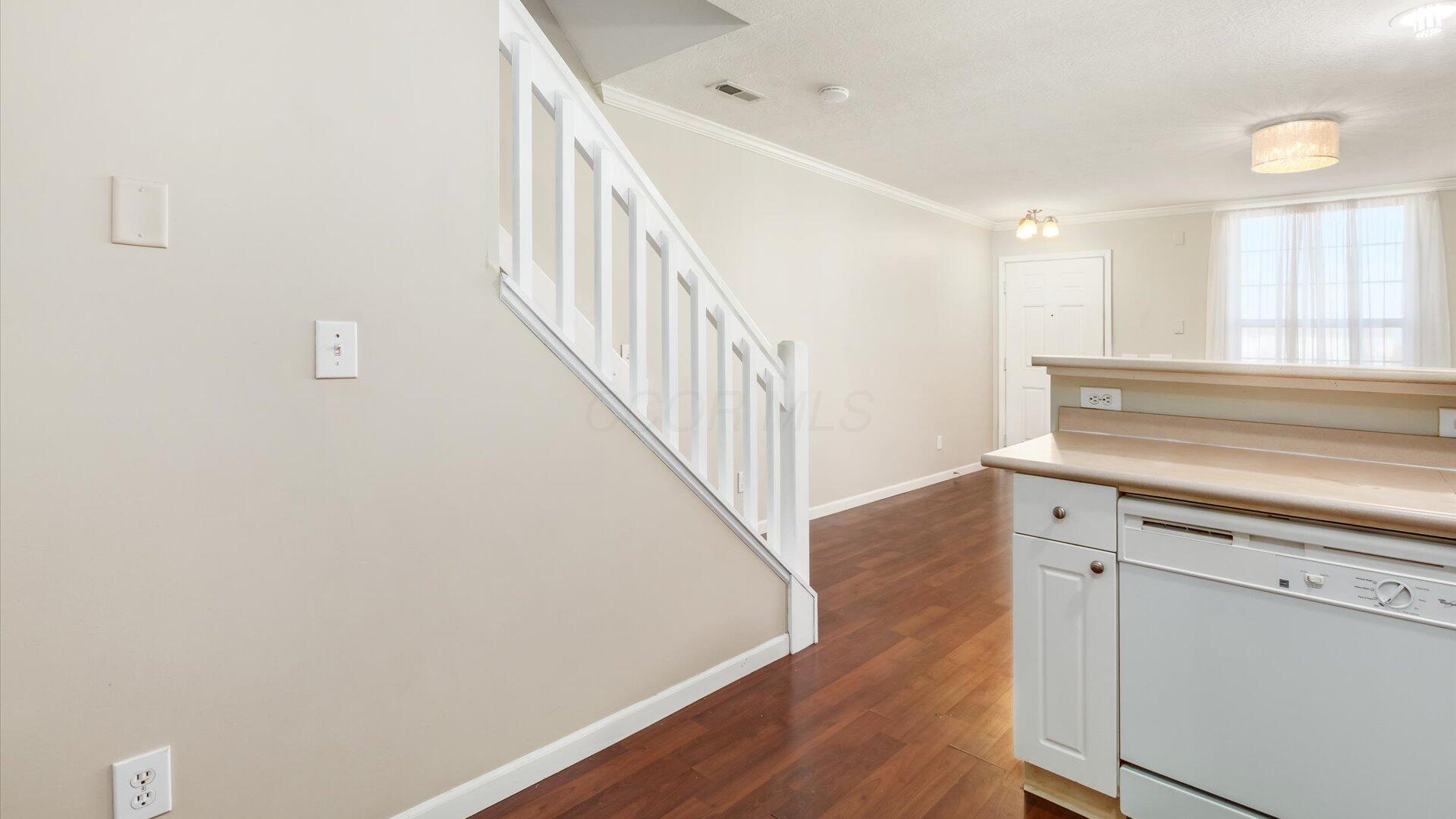 7047 Needles Drive, New Albany, Ohio image 11