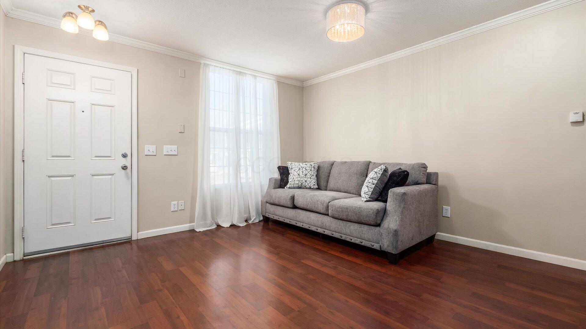 7047 Needles Drive, New Albany, Ohio image 6