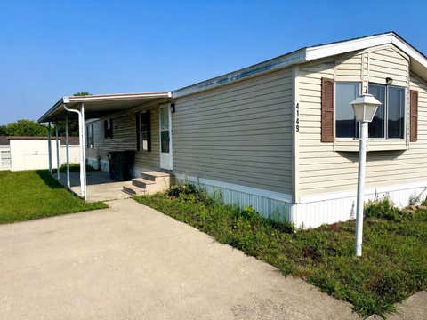 Photo of 4149 Martinsburg Drive, Columbus, OH 43207 (MLS # 226027192)