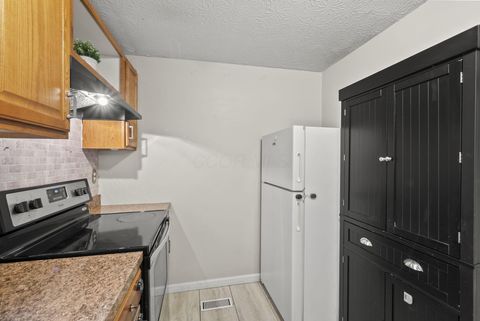 Tiny photo for 2947 Talbrock Circle, Dublin, OH 43017 (MLS # 225044393)