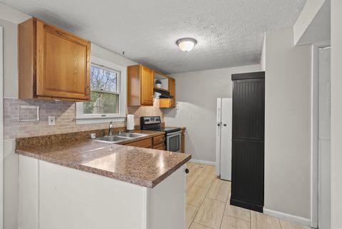 Tiny photo for 2947 Talbrock Circle, Dublin, OH 43017 (MLS # 225044393)