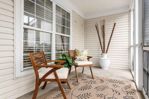 Tiny photo for 365 Sycamore Woods Lane, Columbus, OH 43230 (MLS # 226007357)