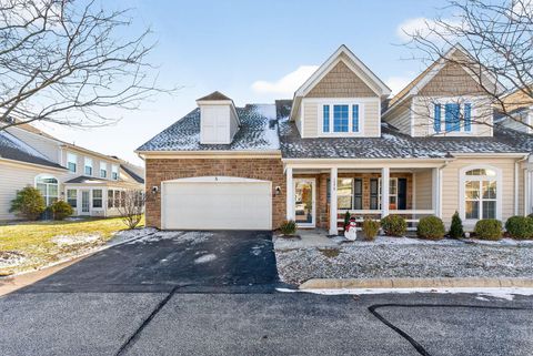 Photo of 1579 Linkhorn Drive, Grove City, OH 43123 (MLS # 226001575)