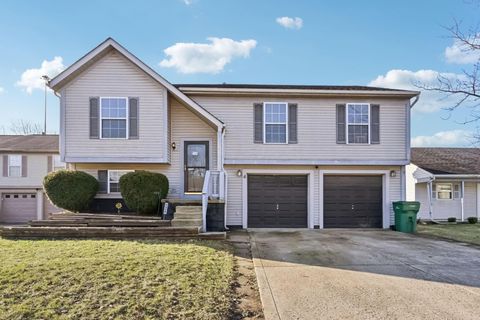 Photo of 2535 Bridlewood Court, Obetz, OH 43207 (MLS # 226005531)