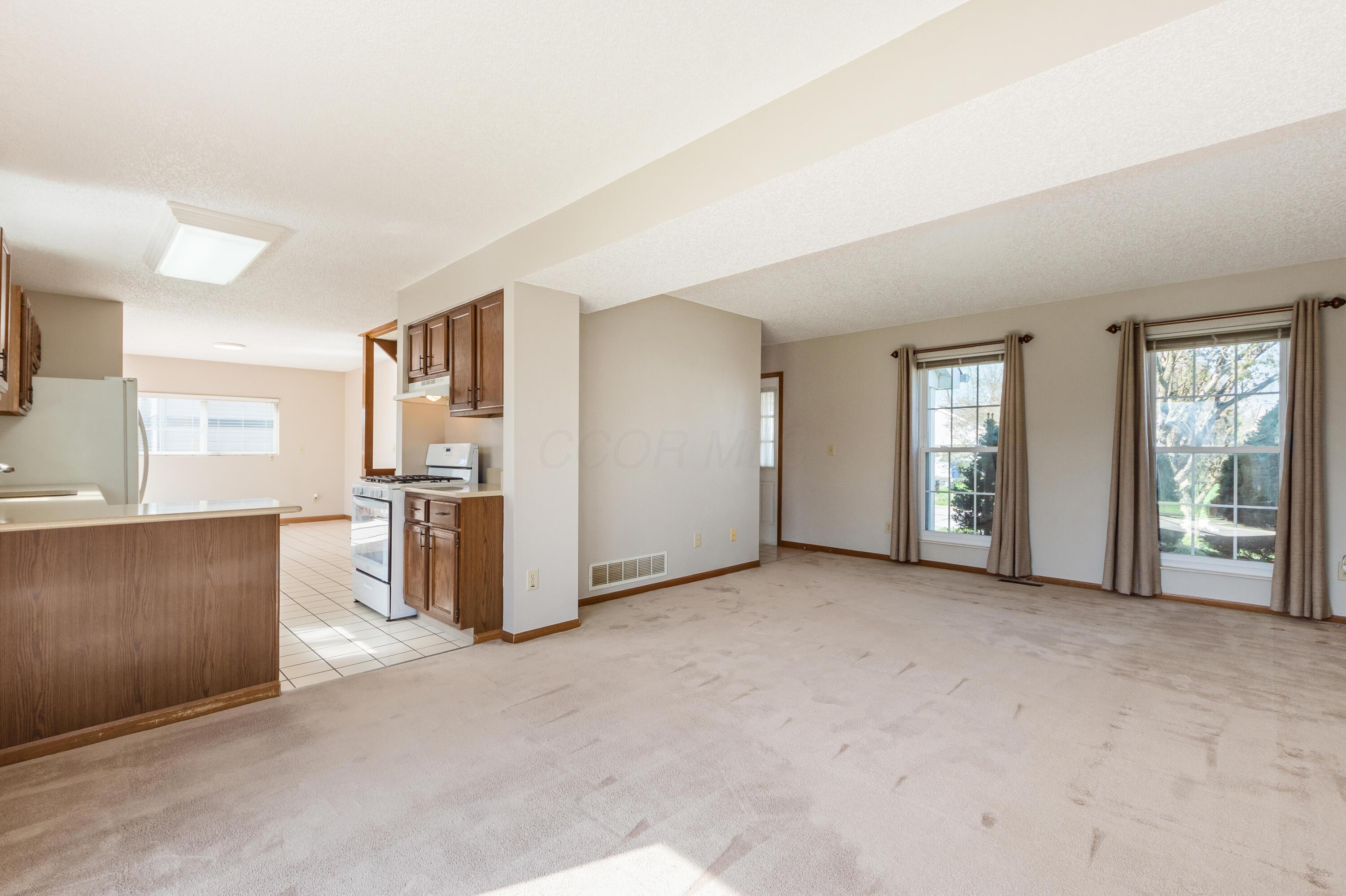 3264 Foxpoint Drive, Hilliard, Ohio image 14