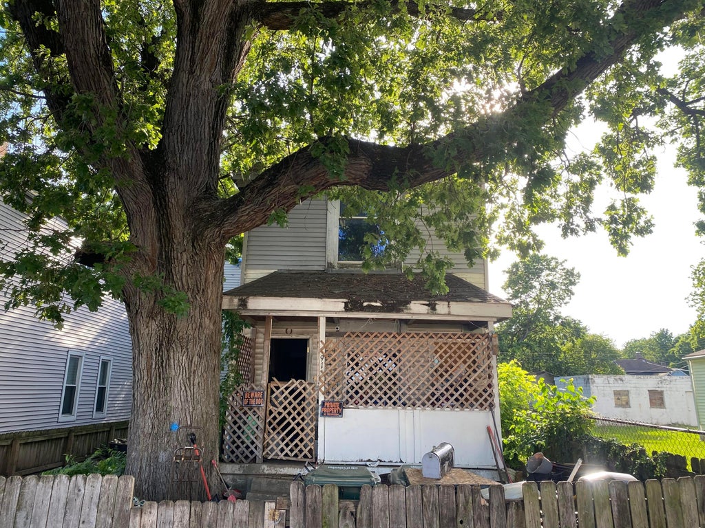 Photo of 91 N Jones Avenue, Columbus, OH 43222 (MLS # 226020576)