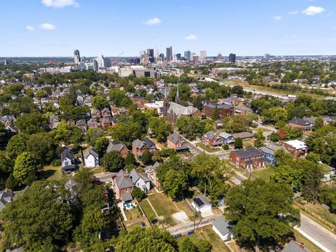 Tiny photo for 700 S Champion Avenue, Columbus, OH 43205 (MLS # 226003045)