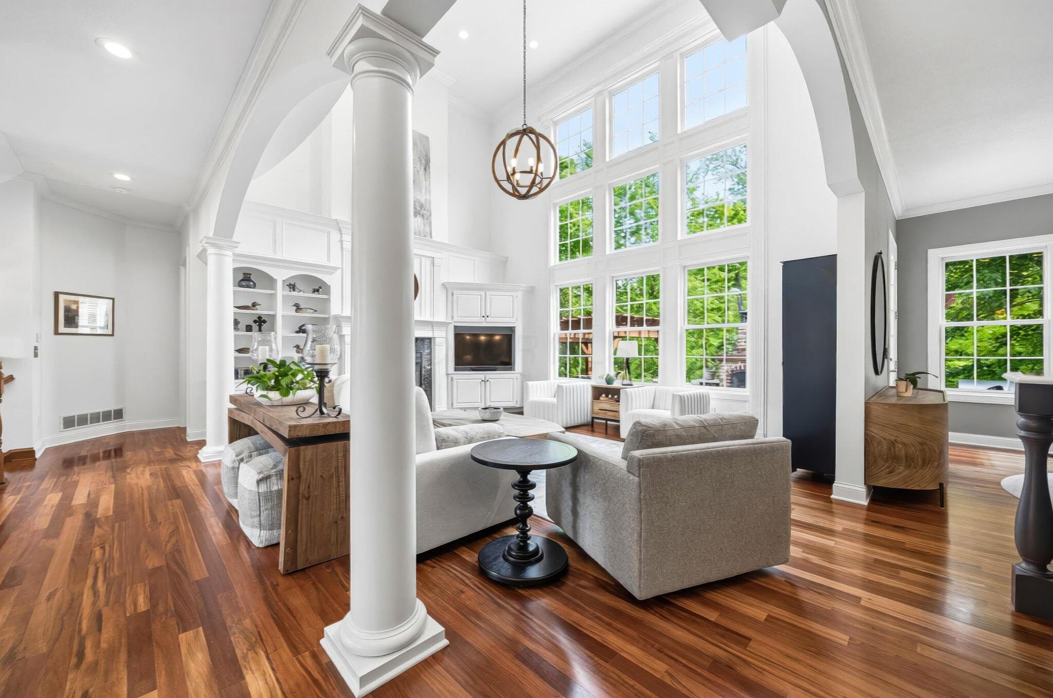 5348 Lynbrook Lane