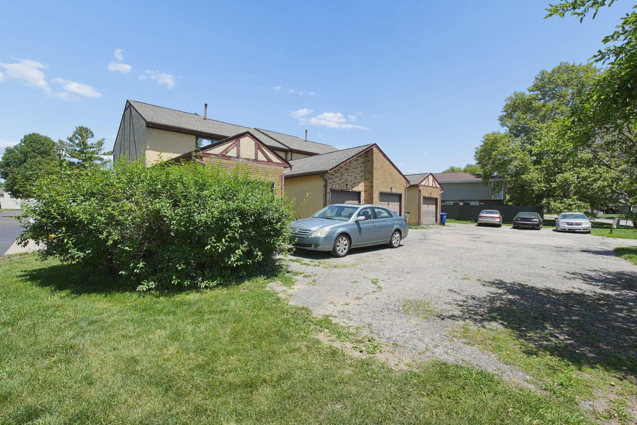 1345 Yorkland Road