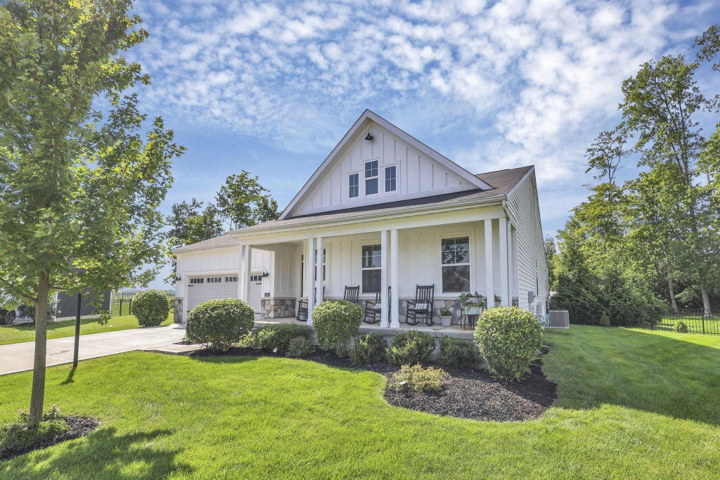 Photo of 1561 Woodline Court, Marysville, OH 43040 (MLS # 226036185)