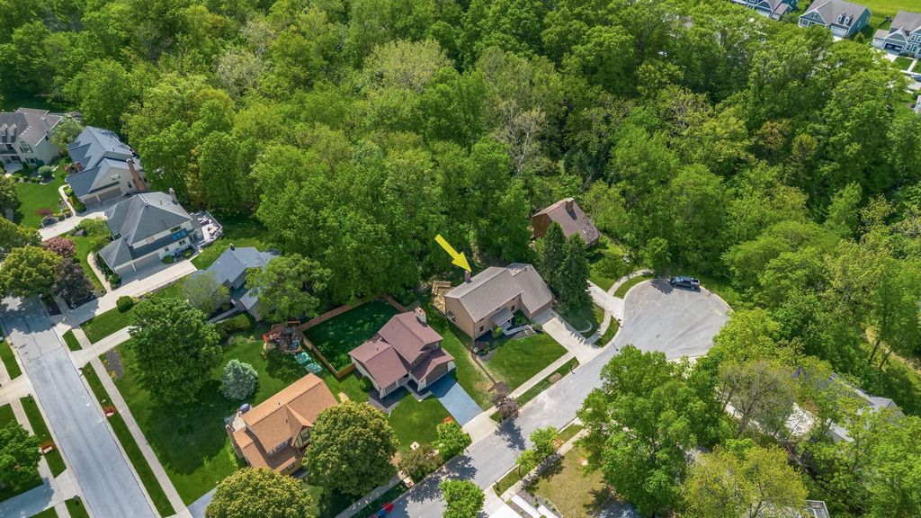 Photo of 288 Bruce Court, Westerville, OH 43081 (MLS # 226017332)