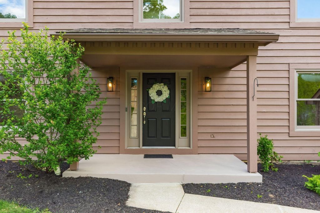 Photo of 288 Bruce Court, Westerville, OH 43081 (MLS # 226017332)
